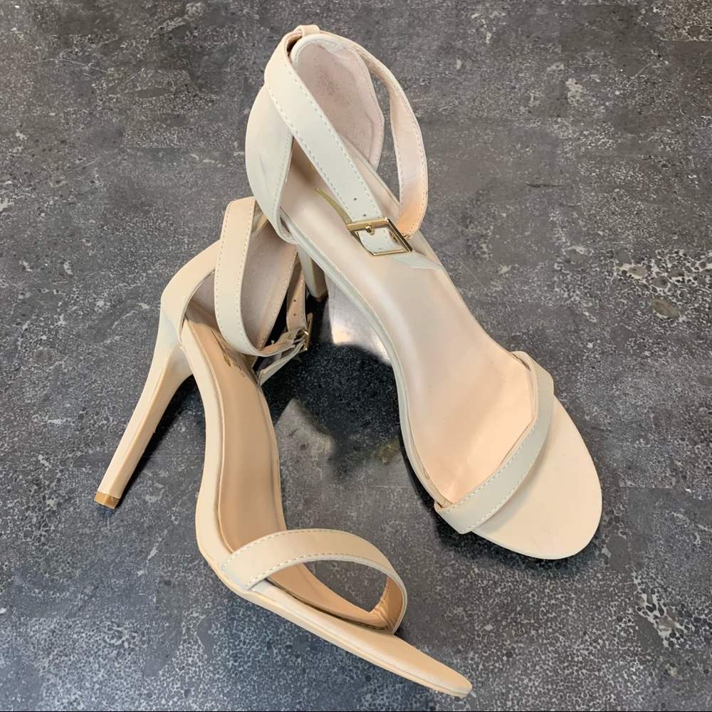 Glaze tan suede heel size 8.5